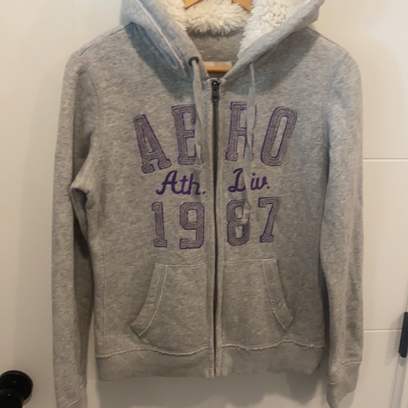 💥3/$20💥 Aeropostale gray zip up hoodie size large - Picture 2 of 13